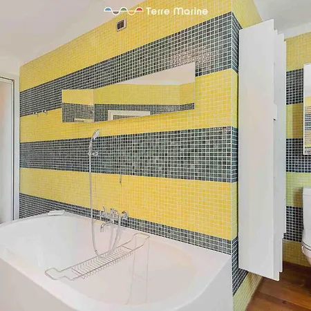 Bianca, Terre Marine * La Spezia