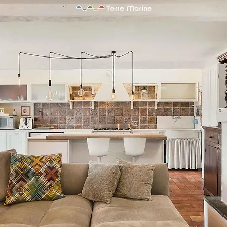 Villa Bianca, Terre Marine La Spezia