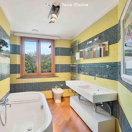 Villa Bianca, Terre Marine