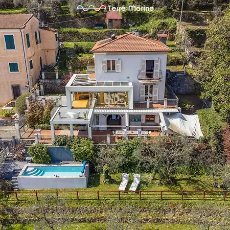 Bianca, Terre Marine Villa